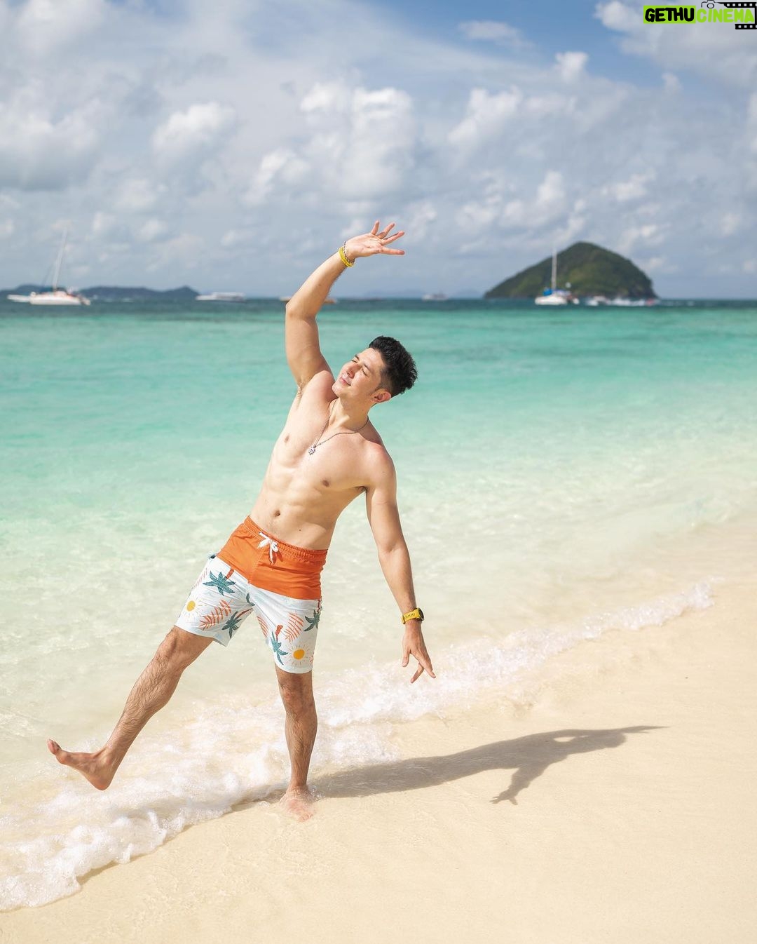 Uyan Tien Instagram - 想去普吉島舉手!哈哈 Thailand, Phuket ! Phuket, Thailand