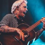 Víctor Elías Instagram - #gira1mas1son20 esto ya ha arrancado! @frnperea Gracias hermanito por confiar en mi para dirigir este proyecto años después y gracias a todos los que os habéis subido al tren en un anden de la estación, sin dudarlo @goiko_martinez @adri24an @alfonsosamos @piposll #lomba @javiermarquezz @miki_csm @imesentertainment @getinmusic 📸 @andresdomingogarcia #music #remember #losserrano #livemusic #dirección #valladolid