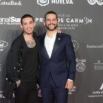 Víctor Elías Instagram - Fin de semana nominados a los @premioscarmen @acacineandaluz gracias por esta nominación a mejor canción original por la película “De Perdidos a Rio” y felicidades al ganador y al resto de nominados 🎊 Tener la oportunidad de estar ahí fue un auténtico lujazo. Gracias siempre mi hermanito @frnperea por contar conmigo para tus creaciones. Fin de increíble rodeados del lugar 😏 @javiermarquezz @goiko_martinez @liliwooo Os dejamos un cachito de la canción! 🫶🏻❤️