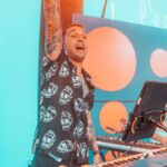 Víctor Elías Instagram - Segundo año dirigiendo @lovethe90s_official y @lovethetwenties gracias por la confianza @sharemusicevents y por supuesto gracias a todo el equipo que me rodea y que hace que todo sea fácil: @goiko_martinez @hache_navio @richiepalacin @sergiojrojas @oliver_martin_delacruz Gracias a todos los artistas que pasasteis por el escenario y confiasteis en nosotros y nos disteis un cachito de vosotros 🙌🏻🙌🏻 @carlossegarrasanchez @amispeligrosas @pablocarbonelloficial @los.inhumanos @mariliamusica @oscar_linares_antequera @lorcaoficial_ @guarana.musica @efectomariposaoficial @alejandro_parre @nenadaconte_oficial @cotioficial @frnperea @kikoysharaoficial Fotones de @joselu005 #musica #music #direccionmusical #lovethe90s #lovethetwenties #festival IFEMA MADRID
