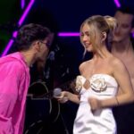 Víctor Elías Instagram - PARTE III/III 1. @abrahammateo dir. Musical #daniruiz @anamenaoficial 🥰 2. @edurnity ❤️ 3. @carlos_baute dir. Musical #manubarreto Hasta aquí esta edición de los premios dial! Mil gracias a cada artista y a cada compañero que pone todos los granitos de arena en esto. @goiko_martinez @hache_navio @sergiojrojas @raffunk @tronky_mexalo @milenabrody @soyrosco #live #livemusic #music #direccionmusical #dirección Recinto Ferial de Tenerife