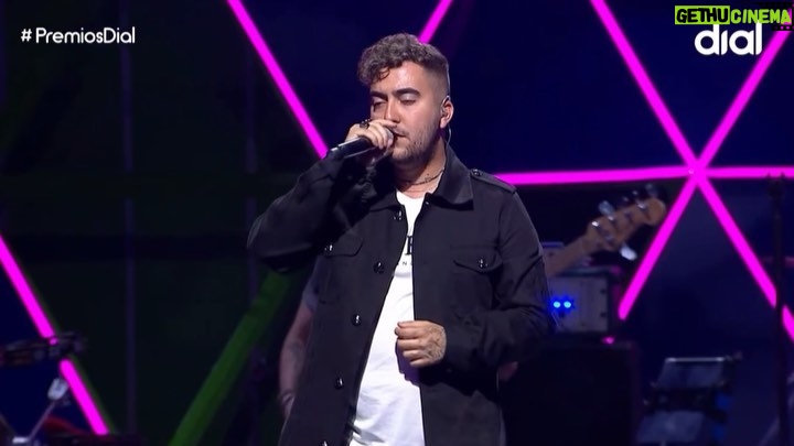 Víctor Elías Instagram - PARTE I/III Gracias @cadena_dial por confiar en mi una edición más para llevar la dirección musical. Gracias @jaimemorenodial @mrdidacus @sabelayolif @montapias por confiar en la música 100% en directo!! Gracias a todos los artistas que depositáis la confianza en nosotros y salen cosas tan bonitas❤️ 1. @anamenaoficial gracias por supuesto a cada director musical de cada artistas que lo pone tan fácil @jjccffll 2. @vanesamartin_ @albertomirasp y @omaralcaide trayendo cariño! 🥰 3. @beret1996 “Nuñez” 🙌🏻🙌🏻 4. @blascanto_es gracias por confiarnos ese pedazo de Medley! 5. @luzcasaloficial y su director musical @baldomusic 🤗🤗 GRACIAS A VUESTROS PIES! Por supuesto gracias a todos los que me acompañáis y hacéis esto más grande cada año @goiko_martinez @hache_navio @sergiojrojas @raffunk @milenabrody @soyrosco @tronky_mexalo Y gracias por hacer que esto suene como suena #fernandodiaz @medranodearriba y todo el equipo @fluge_av 🙌🏻🙌🏻 GRACIAS! Recinto Ferial de Tenerife