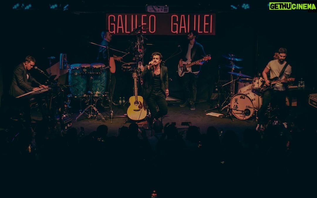 Víctor Elías Instagram - Felicidades permanente en “La ciudad intermitente” @gonzalohermida ❤️ Fotones 📸 @joselu005 🥁 @felixfanlo 🎸 @carlosbuenomusic 🎸 @jani_pihlman 🪘 @albertitomartinezpercusion 🫶🏻🫶🏻🫶🏻🫶🏻🫶🏻🫶🏻🫶🏻🫶🏻🫶🏻🫶🏻🫶🏻🫶🏻🫶🏻🫶🏻🫶🏻🫶🏻 Sala Galileo Galilei