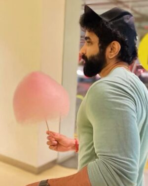 VJ Thanigai Instagram - #cottoncandy ❤️ #panjumittai 😜🫣 #candid