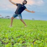 VJ Thanigai Instagram – iyyoda ❤️ 

#instagood #instareels #instagram #instalike #love #crazy #vibes #thanikai #feelgood #thangakili #actor #actorslife 

📸 ⚔️ @thangakili_302 ❤️🤗 Ennore Beach
