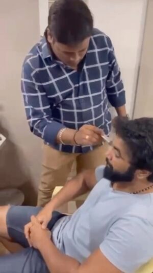 VJ Thanigai Instagram - #shooting #parithabangal #currentsituation 🤣🫣 

#instagram #instareels #actor #behindscenes #caravan #makeup #movie #thanikai #staystrong #spreadlove ❤️