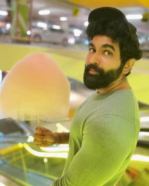VJ Thanigai Instagram - #cottoncandy ❤️ #panjumittai 😜🫣 #candid