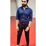 VJ Thanigai Instagram - #formal 💙🖤