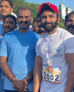 VJ Thanigai Instagram - Another Marathon Medal from Honorable Minister @murugan_tnbjp Chennai coastal cleanup Awerness Run 🏃‍♂️🙏 @prime_runners_club_