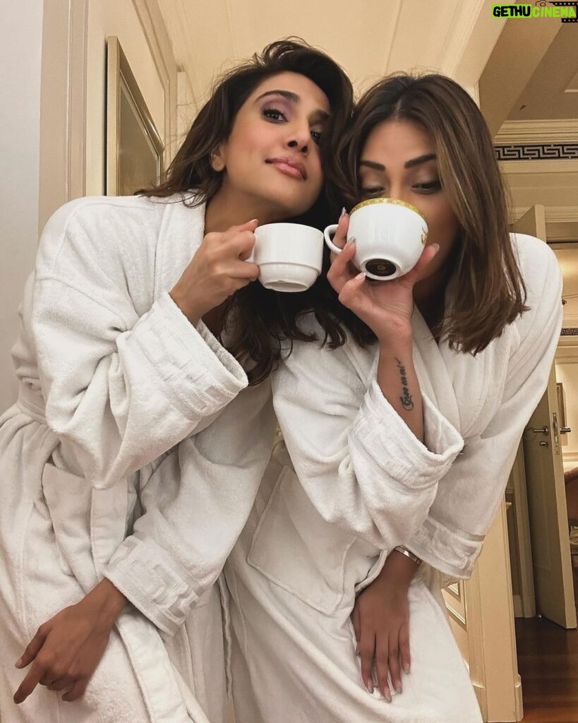 Vaani Kapoor Instagram - Cuppa for the week to come ☕️