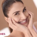 Vaani Kapoor Instagram - Who doesn’t love makeup with good skincare? Meet my flawless base, The Xpress Glow 10-In-1 Cream. ❣️ The ultimate hydrating CC cream delivers: ✨ Sheer radiance and feather-light feel ✨ Perfect dewy look ✨ SPF 25 Want to achieve my Instagram-worthy lewk? Shop from our website or your nearest store!😍 #Lotus #VeganMakeup #LotusMakeup #XpressGlow #10in1