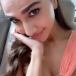 Vaani Kapoor Instagram - Peach a boo 🍑 🎶 . . @deme_love_ @misho_designs