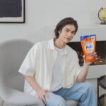 Vachirawit Chivaaree Instagram – ไหนๆ ใครอยากให้ไบร์ทฮีลใจ อย่าลืมมาเจอกันในงาน PAO WIN WASH Presents Bright’s Exclusive Meeting “ฮีลใจกับไบร์ท … ซักกับ เปา วินวอช”
📍 วันจันทร์ที่ 28 ส.ค. 66 นี้ ตั้งแต่เวลา 17.00 น. เป็นต้นไป
📍 ณ ลานโปรโมชั่น ชั้น G สามย่านมิตรทาวน์
.
ไบร์ทพร้อมมาฮีลใจ ซักสะอาดหอมโดนใจไปกับ PAO WIN WASH 🥰💕
.
เคลียร์คิวให้พร้อม แล้วมาเจอกับไบร์ทกันเยอะๆ นะครับ
.
#BrightWinWash #bbrightvc�#มาซักกับไบร์ท #โดนมาหนักใช้วินวอช