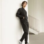 Vachirawit Chivaaree Instagram – XLG Vibe 👟

อยากชวนทุกคนมาคัสตอมรองเท้า Superstar XLG กัน พิเศษสำหรับสมาชิก adiClub เพียงแค่ซื้อรองเท้าก็ได้รับทั้งเชือกและชาร์ม 
แถมยังมีกิจกรรมให้เข้าร่วมด้วยในวันที่ 29 กรกฎาคม ที่ร้านอาดิดาส แบรนด์ เซ็นเตอร์ สาขา สยามสแครว์วัน มาร่วมสนุกกันนะครับ
 
Hashtags: #SUPERSTARXLG #adidasOriginals #adidasThailand #createdwithadidas