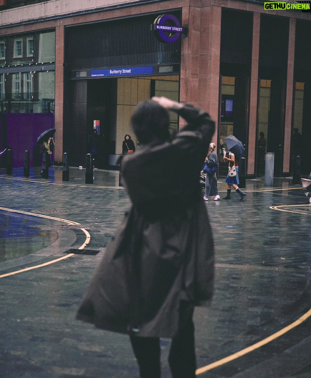 Vachirawit Chivaaree Instagram - London vibes