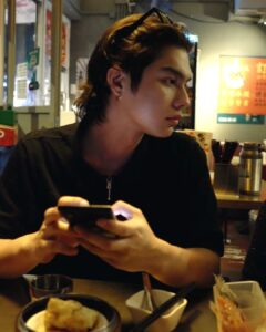 Vachirawit Chivaaree Instagram - lost in hk