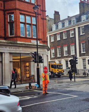 Vachirawit Chivaaree Instagram - so random in london