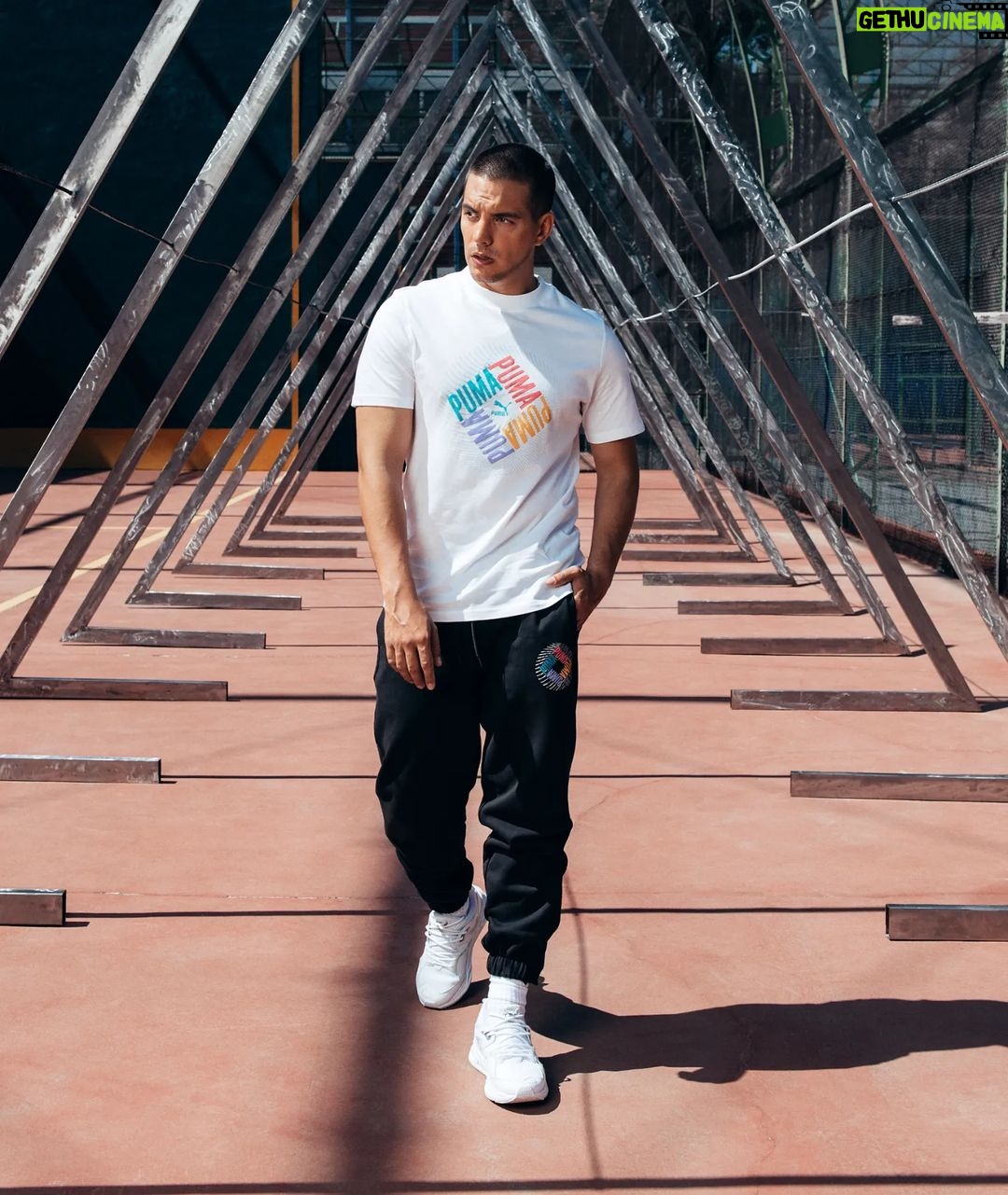 Vadhir Derbez Instagram - 🇲🇽Introduciendo los TRC Blaze 😎🔥 #TRCBlaze @pumamexico . 🇺🇲Introducimg the TRC Blaze 😎🔥#ForeverFaster