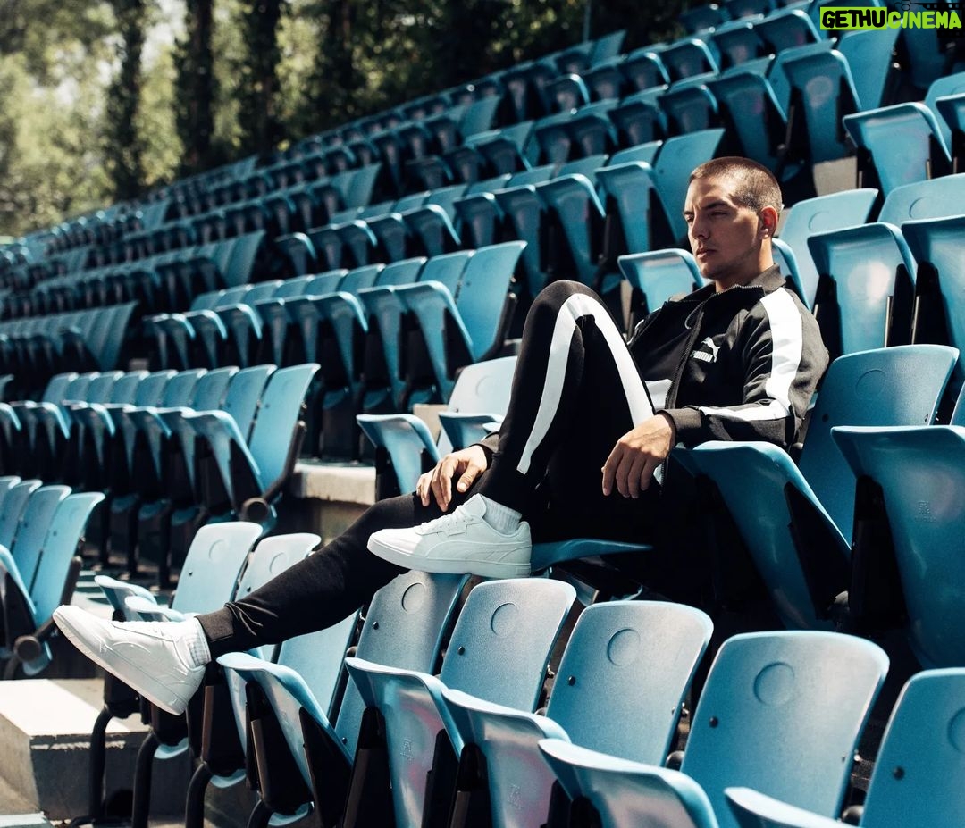 Vadhir Derbez Instagram - πΊπ²All White Sneaker Trend π @pumamexico . π²π½ Trend de Tennis Blancos π #cavendime #foreverfaster Los Angeles, California