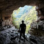 Vadhir Derbez Instagram – Photos Dump del viaje de Año Nuevo 😎😎🥲 
.
1-Mi hermana y yo después de saltar a una cascada Helada 🔥🥶
2-Aca en Chiapas 😎
3-Con mi cámara de Medio Formato y una pared demasiado cool
4-Una cascada con una cueva dentro (Mi celular se cayó desde arriba hasta abajo y sobrevivió wtf.)
5-Nala y yo dentro de la cueva (es una guerrera y me acompaña a TODO)
6- Unos Chilaquiles Divorciados que extrañaba muchísimo, Amo México 
7- Min hermana en su mood Borrego judío de año Nuevo pidiendo su Champán jaja
8- Yo sacadisimo de pedo de ver que ya se fue el 2022. 
9- Un café deli porque…. Café 
10- Nala posando porque es una Bichota que lo da todo pa pa cámara.
#2023 #AñoNuevo Chiapas, Mexico