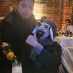 Vadhir Derbez Instagram – Photos Dump del viaje de Año Nuevo 😎😎🥲 
.
1-Mi hermana y yo después de saltar a una cascada Helada 🔥🥶
2-Aca en Chiapas 😎
3-Con mi cámara de Medio Formato y una pared demasiado cool
4-Una cascada con una cueva dentro (Mi celular se cayó desde arriba hasta abajo y sobrevivió wtf.)
5-Nala y yo dentro de la cueva (es una guerrera y me acompaña a TODO)
6- Unos Chilaquiles Divorciados que extrañaba muchísimo, Amo México 
7- Min hermana en su mood Borrego judío de año Nuevo pidiendo su Champán jaja
8- Yo sacadisimo de pedo de ver que ya se fue el 2022. 
9- Un café deli porque…. Café 
10- Nala posando porque es una Bichota que lo da todo pa pa cámara.
#2023 #AñoNuevo Chiapas, Mexico
