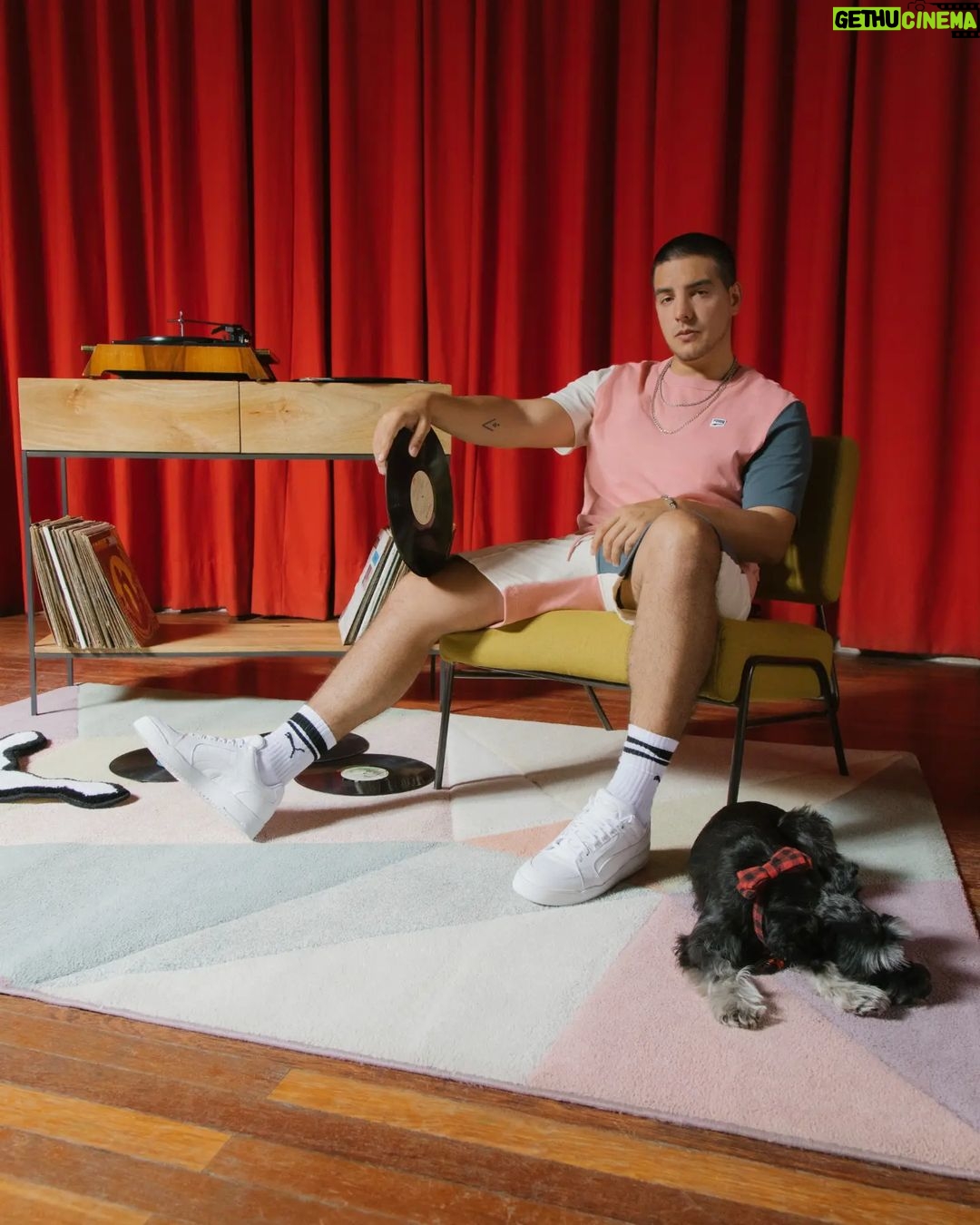 Vadhir Derbez Instagram - π²π½CuΓ‘les son mis sneakers favoritos? Slipstream de Puma, for all time. π₯π₯π₯ Ah si... y Nala ya es Modelo πππΆ que perra mi.. perra jaja . #Slipstream #PumaMexico #ForAllTime #Foreverfaster @pumamexico