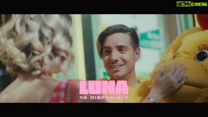 Vadhir Derbez Instagram - π²π½YA ESTA EL VIDEO DE "Luna " SE QUE LES VA A ENCANTAR!! π . πΊπΈTHE VIDEO OF "Luna" is OUT! I know you're gunna love it!!! π .@irsais @fabiolagdo