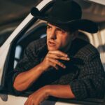 Vadhir Derbez Instagram – 🇺🇲 Cowboy looking for a Ride 😏 lol 
.
🇲🇽 Como me ven de Vaquero? 😏 
.
TB