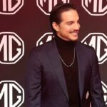 Vadhir Derbez Instagram - Oigan! No saben lo que se viene con @mgmotormx y la nueva SUV 100% eléctrica #ZSEV. Ya hice una prueba de manejo y está increíble!!! Estoy feliz y agradecido por ser el embajador de #MGElectric. Los invito a acompañarme en esta aventura que apenas empieza... #EnjoyEvolution #MGmotormx #Embajador #EnjoyAllWays