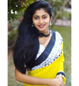 Vaishnavi Arulmozhi Instagram - In complete love with this cotton saree from @srisaicollections9 #beingvanathi #vaishnavi #vaishnaviarulmozhi