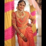 Vaishnavi Arulmozhi Instagram - Live the way how you dream it✨ Makeup: Darlin @sty1e_guru ❤️ @24kluxurysalon Hairdo: @muthuartisty Saree: @srisaicollections9 Blouse: @designed_by_sindhu Jewellery: @new_ideas_fashions Mehandi: @mathi_henna_art Clicked by: @storiesbysidhu #vaishnavi #vaishnaviarulmozhi #vaanathikalyanam #zeetamil