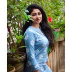 Vaishnavi Arulmozhi Instagram – Juz a gaze 😉
Wardrobe: @mahacollections_03 
.
.
#vaishnavi #vaishnaviarulmozhi