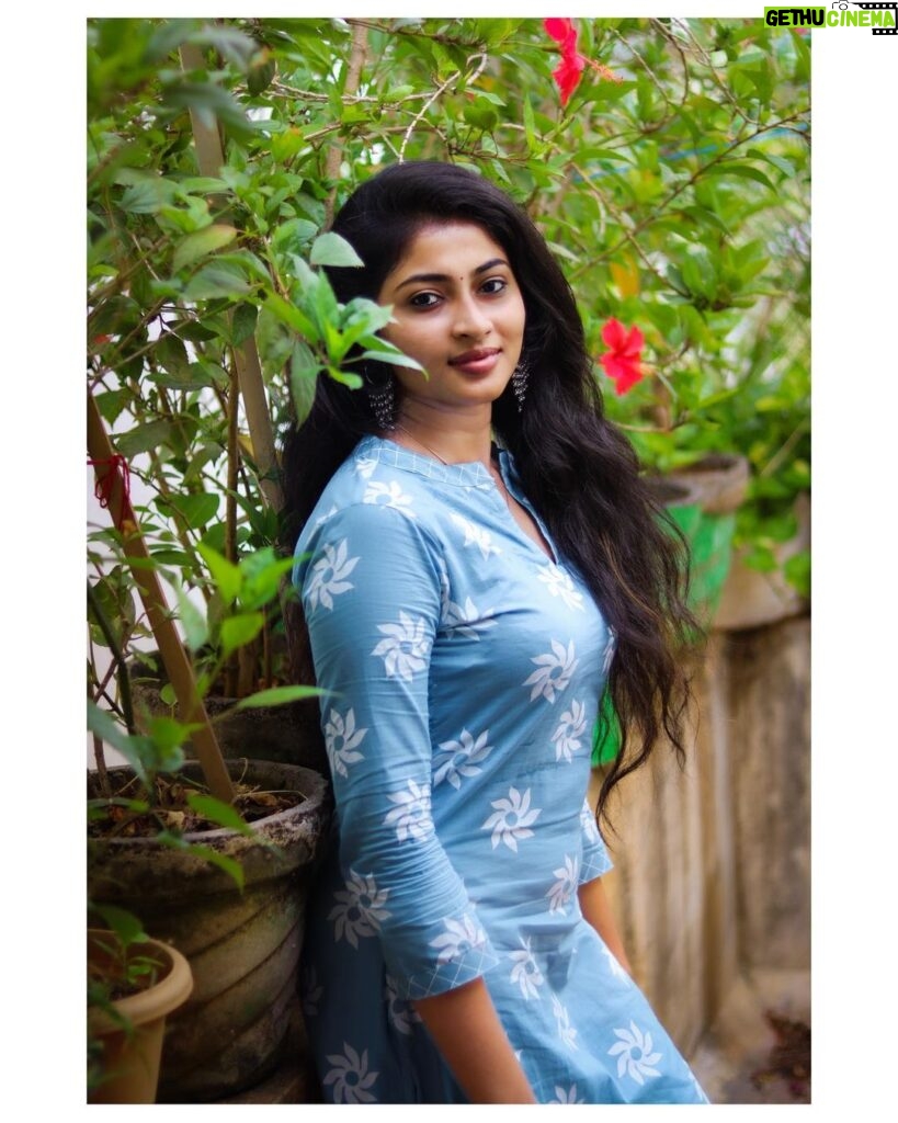 Vaishnavi Arulmozhi Instagram - Juz a gaze 😉 Wardrobe: @mahacollections_03 . . #vaishnavi #vaishnaviarulmozhi