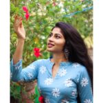Vaishnavi Arulmozhi Instagram – மலரே🌸
ஆடை: @mahacollections_03 
.
.
#vaishnavi #vaishnaviarulmozhi