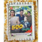 Vaishnavi Arulmozhi Instagram - Pictures says it all! Thank you sooooooo much Makkale❤️ for all this love you have showered upon us! 500 episodes is jus not so simple for a serial launched at noon slot and changed to a pre prime slot! We as team Peranbu have faced many struggles yet managed to come so far! Thank you @ramanagirivasan Sir for giving me this beautiful opportunity to be a part of PERANBU❤️ Thank you Director Priyan Sir for being the pillar of our project.Am sure we’ll grab all the favourite’s awards in the upcoming year too! Thank you s_e_l_v_a_saravanan Sir and @arivunidhi.m Sir for this beautiful Story and for tolerating us 🤪 Thank you @sakthijagan Sir for creating this beautiful characters. Me being Vanathi and Shanmathi Thank you @martinjoe_dop Sir, our DOP! For showing me lovesome Coming to my family ! Thanku Fam @shamithageddada Akka ❤️ @vijay7__ Hero❤️ @laxarthy_official Amma ❤️ @shivakumar Appa❤️ @sreenidhi_ papa ❤️ @cn_ravishankar Daddy❤️ And all my Peranbu team 1000 we are coming 🏃🏻‍♀️! #peranbu #celebration #vaishnavi #vaishnaviarulmozhi