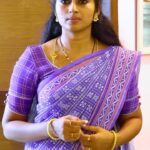 Vaishnavi Arulmozhi Instagram - 🤭🤭🤭 பேரன்பு | திங்கள் - சனி | மாலை 6.30 மணிக்கு. #Peranbu #Karthick #Vanathi #Aarthi #Jeeva #Rajeshwari #Vaishnavi #Vijay #ZeeTamil #ZeeOnTheGoReels #LiveReel @laxarthy_official @laya.vaish