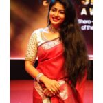 Vaishnavi Arulmozhi Instagram - ❤️ Saree: my wardrobe Blouse: @designed_by_sindhu Jewellery: @new_ideas_fashions 📸: Nanban @dop_jaga #vaishnavi #vaishnaviarulmozhi