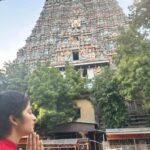 Vaishnavi Arulmozhi Instagram - Madurai vibes✨ 1.பக்தி மயம் 2.எப்படி எல்லா சிற்பங்களும் இவ்ளோ அழகா இருக்கு மொமென்ட் 3.நம்ம வீட்டு மொட்ட மாடி அழகு Pc @arulmozhi_kpc ❤️ #vaishnaviarulmozhi #vaishnavi Madurai - நம்ம மதுரை