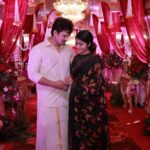 Vaishnavi Arulmozhi Instagram - 2yrs of Peranbu! Yes, it’s the day we started our journey in Peranbu family!Thank you is not enough for all the love you gave us Makkale! Thanks and love to all my co-stars/family @vijay7__ mera dhosthu @shamithageddada Akka @laxarthy_official Amma #sivakumar Appa @cn_ravishankar Daddy @saivamravi Pa @rajeshwariraji75 😉 @sreenidhi_ Teddy @sai._.mu786 #pranav #Madhu Anna @rajesh.gadde.14 Anna @shalinirajan__ Shalu ma. Am forever grateful to @ramanagirivasan Sir for this beautiful serial And Thank you @zeetamizh @zee5tamil for this lovely opportunity and support . And thanks to all my Producers Bala Sir,Kishore Sir and Priyan Sir. All my Directors Bala Sir,Bashir Sir,RK Sir, Durga Saravanan Sir, Priyan Sir and Ramkumar Sir. Thank you to all my DOP for showing me beautiful Dinesh Sir, ganeshraja_dop sir, Kalaivannan Sir, Martin Sir and Kavi Sir And my project EP Selvasaravan Sir and @arivunidhi.m Sir. Peranbu will always hold a place in my heart, and thanks to all my FAN PAGES! Enga irunthu ya edit panreenga! Am literally loving it, தங்களின் பேரன்பிற்கும் பேராதரவிற்கும் மிக்க நன்றி my sweethearts. Love you # 2yrsofperanbu #vaishnaviarulmozhi #vaishnavi #2yrsofvanathi #shanmathi