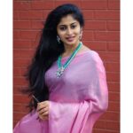 Vaishnavi Arulmozhi Instagram - தென்றல் வந்து தழுவும்போது என்னென்ன எண்ணமோ ! ஆடை: @srisaicollections9 ரவிக்கை : @vastram_theethniccouture ஆபரணம்: @methurna_collections #vaishnavi #vaishnaviarulmozhi