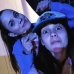 Valeria Britos Instagram - Trabajar en familia es lo más lindo. ❤️ Hoy estrenamos un nuevo espectáculo de @valehacerlio. Tenemos muchos kilómetros por recorrer en estas fiestas y tantos lugares por conocer en esta nueva gira por España. Me siento feliz. . . . #familia #felices fiestas #valehacerlio #españa
