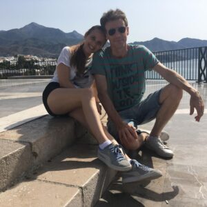Valeria Britos Instagram - Con ella...con ellos...con el 
Una tarde en Malaga 😀❤️
.
.
.
#hija #amistad #amor #familia #vomosviendo
#malaga