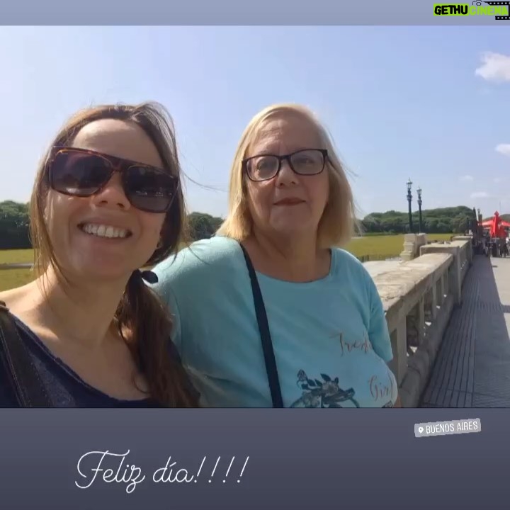 Valeria Britos Instagram - Aquí en España el festejo es en Mayo pero hoy se celebra en Argentina el día de la madre así que Feliz día!!!! ❤️ . . . #diadelamadre #felizdia #argentina Buenos Aires, Argentina