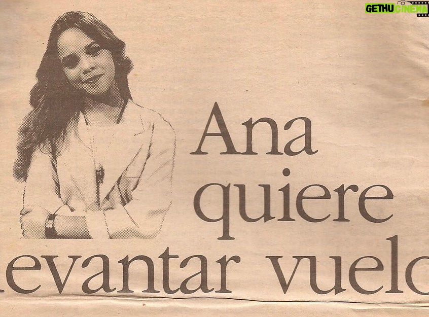 Valeria Britos Instagram - #tbt #eltrece60años “Aprender a volar” -1994. @eltrecetv Recuerdan la canción de @patriciasosaoficial? “En esta aventura de amor y coraje sólo hay que cerrar los ojos y echarse a volar” Mi primer personaje como actriz en tv. Allí aprendí de la mano de mi hermana mayor @Gloria_carra , Juan Carlos Thorry, @marikenariera @miguel_habudok y más.❤️ Canal 13