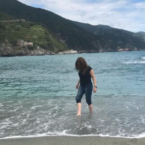 Valeria Britos Instagram - Las semanas se transformaron en meses en Italia 🇮🇹 . Me tocó vivir un momento especial, muy difícil cuando el Coronavirus golpeó fuerte acá y comenzó el confinamiento.
Estas fotos son de hace ya unas semanas cuando aún no habían abierto las fronteras para recibir a los turistas.
De a poco se asoma la nueva normalidad. En cada país se vive de un modo distinto pero con responsabilidad y distanciamiento social  vamos a estar cada día mejor. 💪 #italia