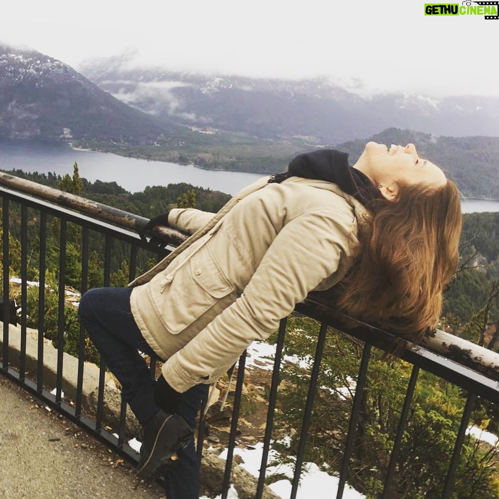 Valeria Britos Instagram - Me hago la diva en el Cerro Campanario 🤣. . . . #bariloche #amoviajar Cerro Campanario Bariloche, Argentina