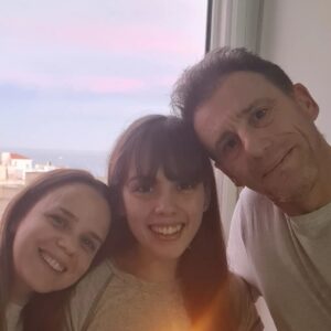 Valeria Britos Instagram - Y acá van 5 momentos de mi carrete

1- pose.con Lio 😋
2- los tres mosqueteros 💕
3- la loca hacia la luna
4- paisaje que siempre cautiva
5- sonido que tranquiliza

Hubo alguna foto preferida?.
Buen fin de semana!!!!!