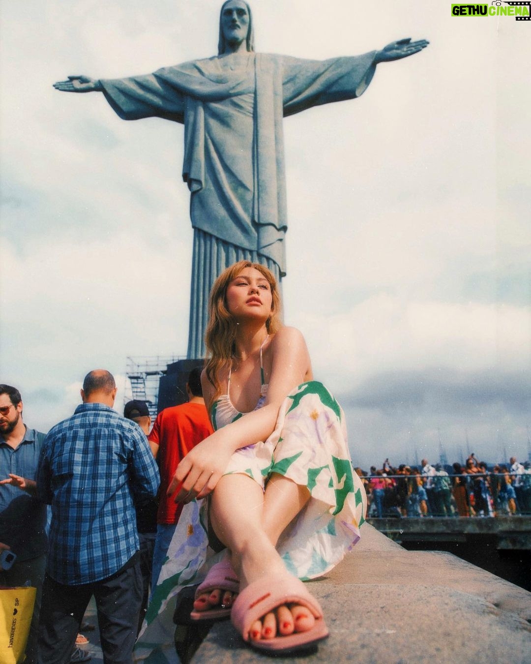 Vanesha Prescilla Instagram - rio de janeirooo, i'd love to come backk! rio is truly the place to visit, lots of pretty placess, beautiful sightseeing and lots of thing to doπ§π·πΊπ #HavaianasinBrazil2023 #HavainasIndonesia #MadeinBrazil #DesignForAFreeLife Rio de Janeiro, Brasil