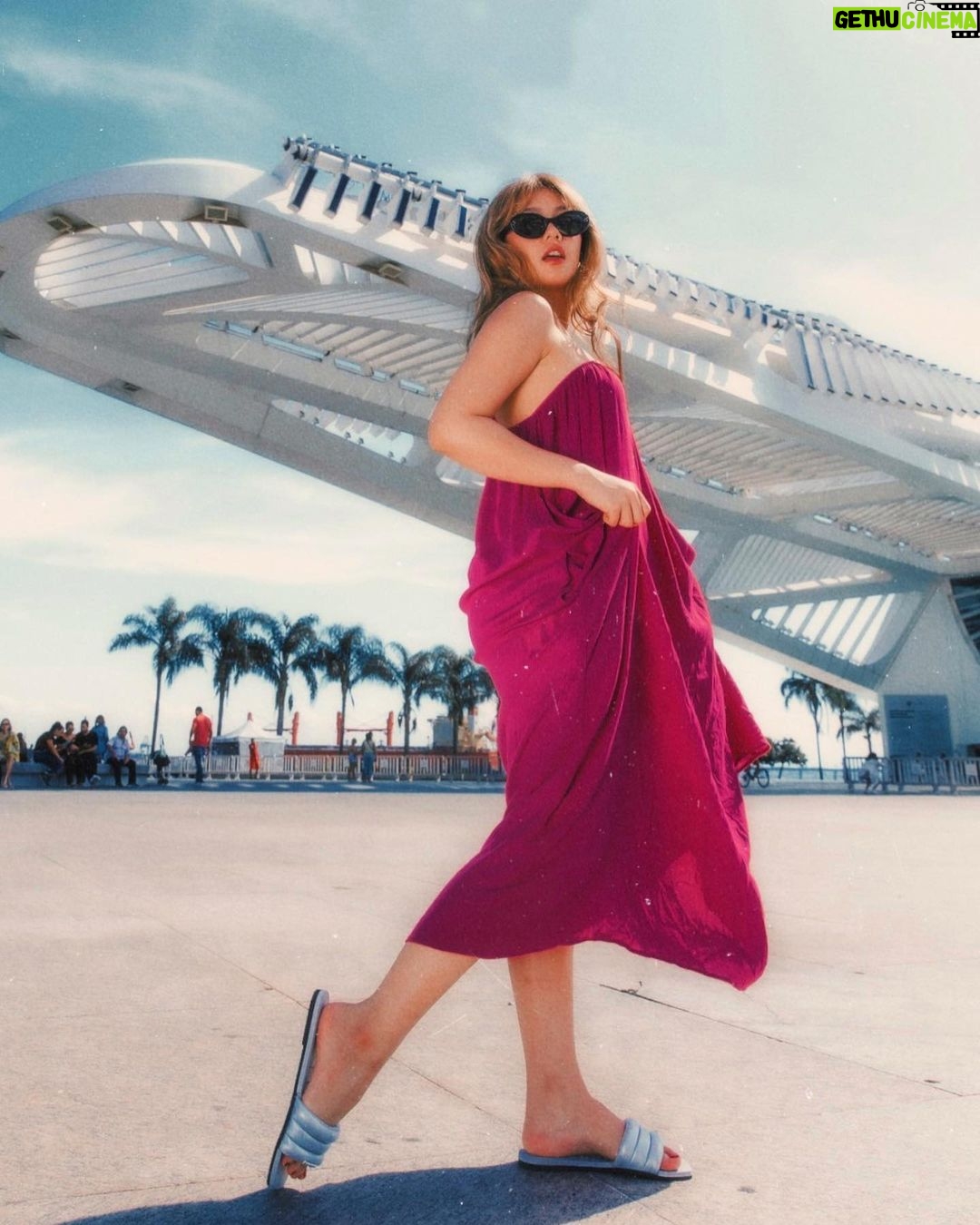 Vanesha Prescilla Instagram - rio de janeirooo, i'd love to come backk! rio is truly the place to visit, lots of pretty placess, beautiful sightseeing and lots of thing to doπ§π·πΊπ #HavaianasinBrazil2023 #HavainasIndonesia #MadeinBrazil #DesignForAFreeLife Rio de Janeiro, Brasil