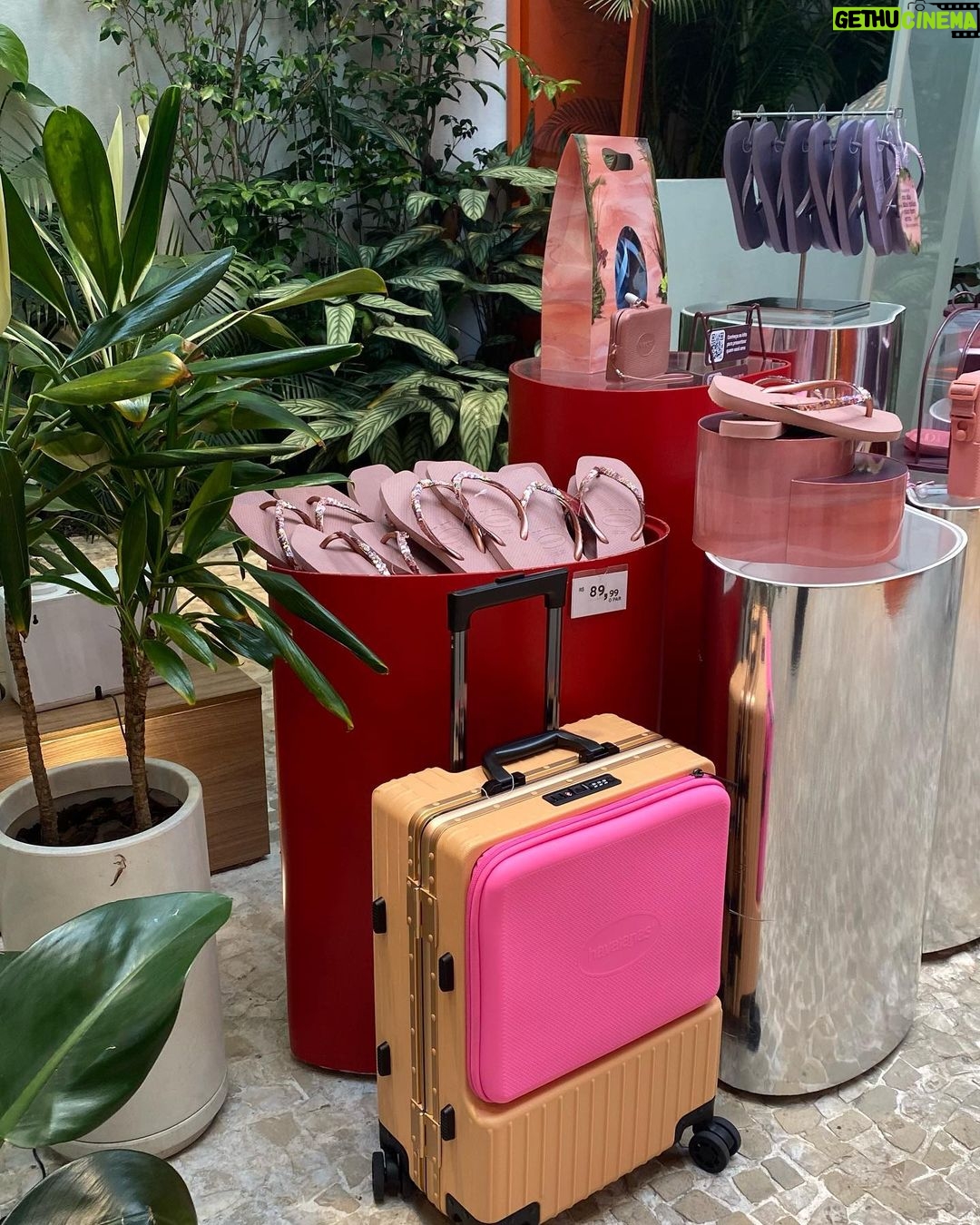 Vanesha Prescilla Instagram - full team visited havaianas office & the flagship store, sao paolo🇧🇷🌸 met the innovation team aaand got the chance to take a deeper look into the creative process behind the new shapes at havaianas. it's fun to learn something new you knoooww #HavaianasinBrazil2023 #HavainasIndonesia #MadeinBrazil #DesignForAFreeLife São Paulo, Brazil